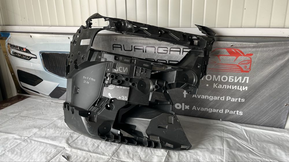 Дясна основа за халоген BMW 7 G11/G12 (2015-2022) G70 (2022-)