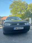 Se vinde mașina golf 4