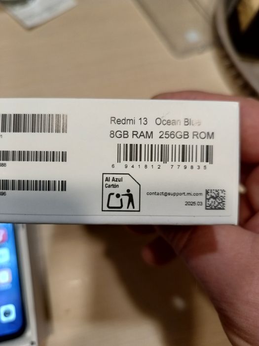 Vind Redmi13 varianta de 256giga
