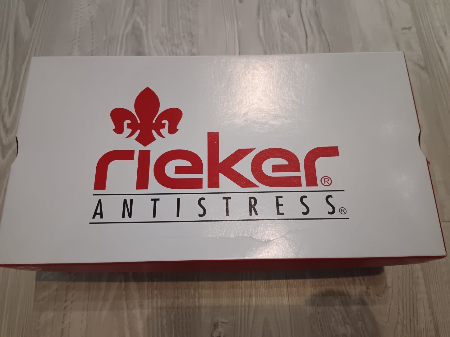 Saboți Rieker antistress