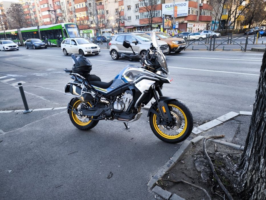 De vanzare CFMOTO 800MT