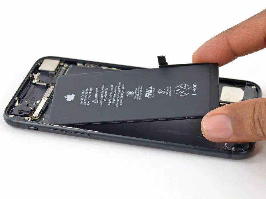 Înlocuire baterie iPhone / Samsung / Huawei /Oppo / Redmi