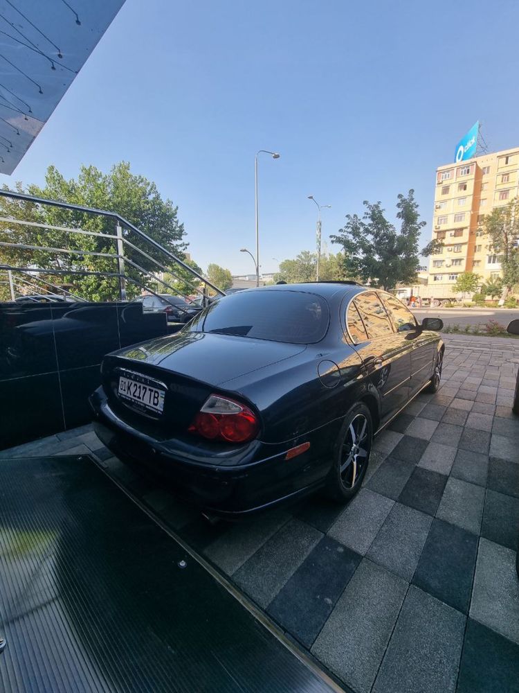 Продается Jaguar V8