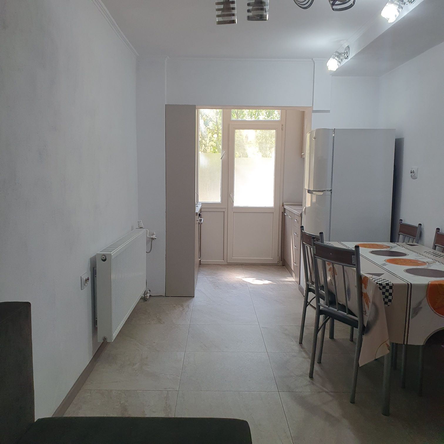 Inchiriez apartament cu o camera