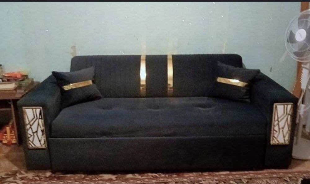 Продам детскую ванночку, диван, зеркало