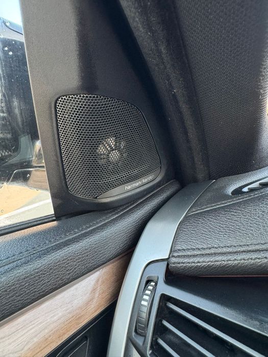 Vând BMW X6M40d 313cp