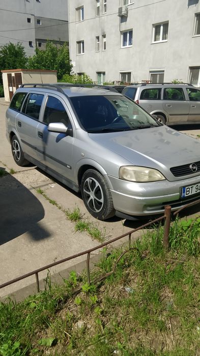 Vând Opel Astra.