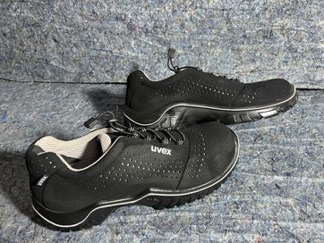 Работни обувки UVEX S1- 46 номер