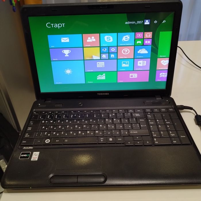 Toshiba Satellite S660 лаптоп