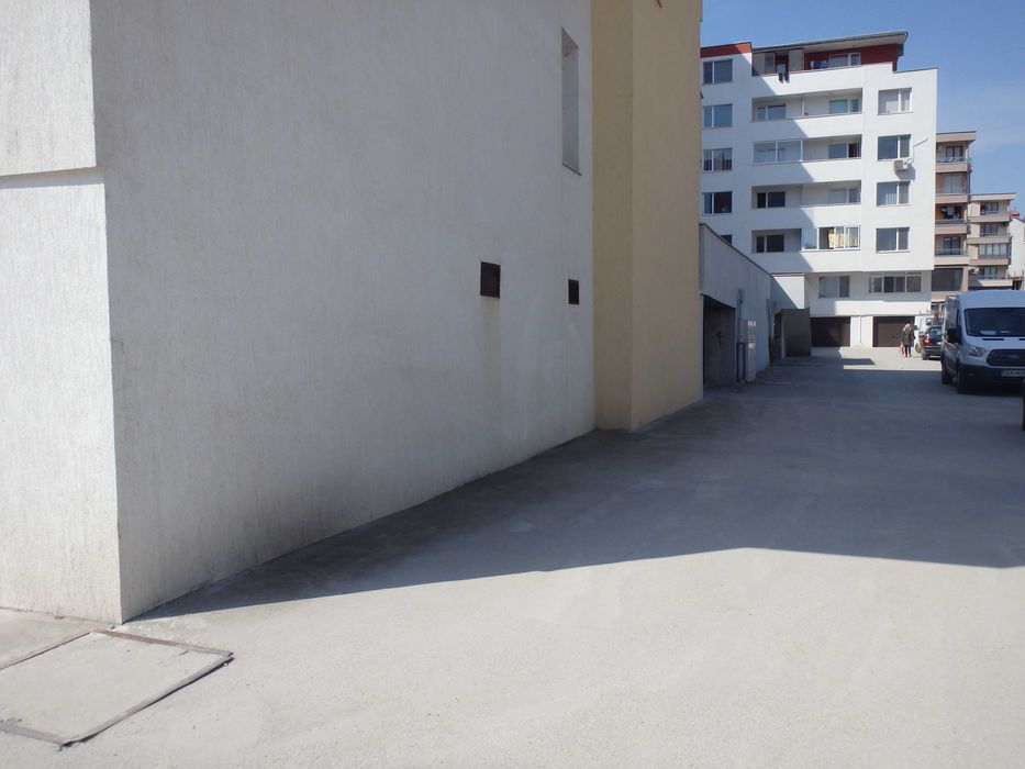 Дава се под наем Гараж / Паркомясто в София, Център - 18 кв.м за 61.2 € - Снимка #3