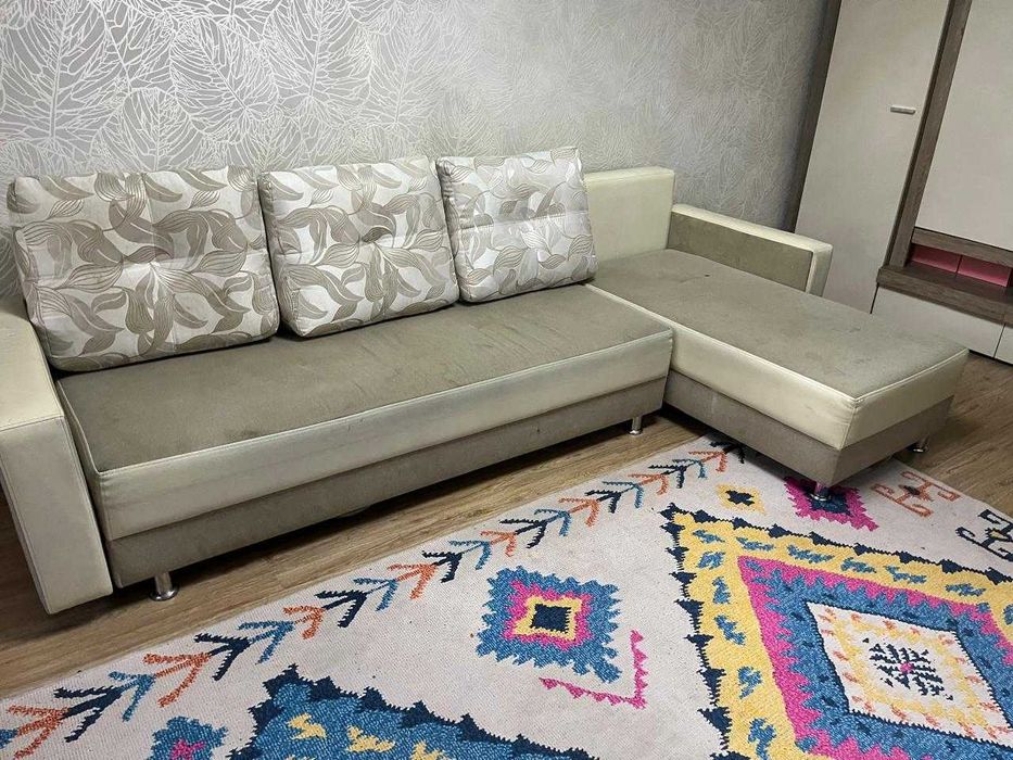 Продам диван в хорошем состоянии, раскладной