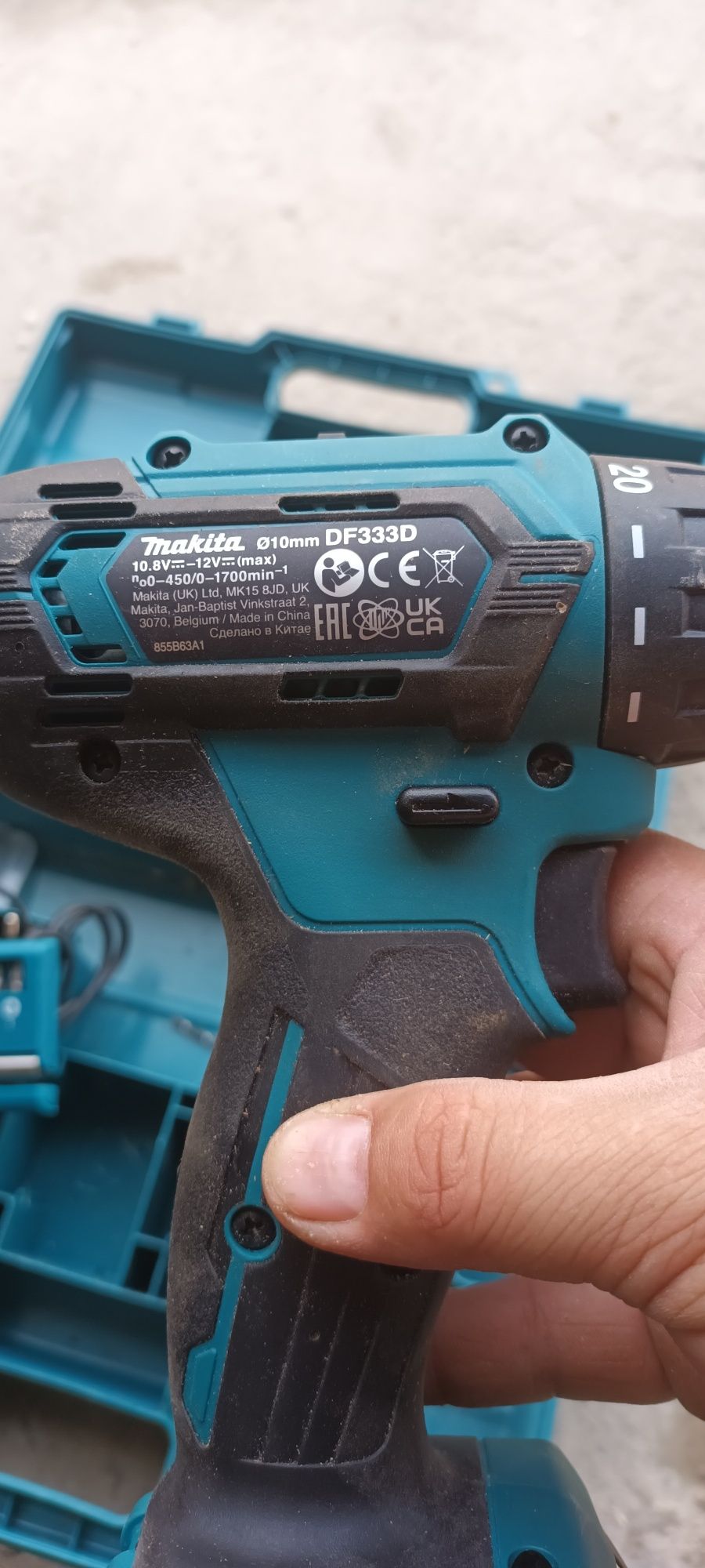 Шуруповерт Makita df333