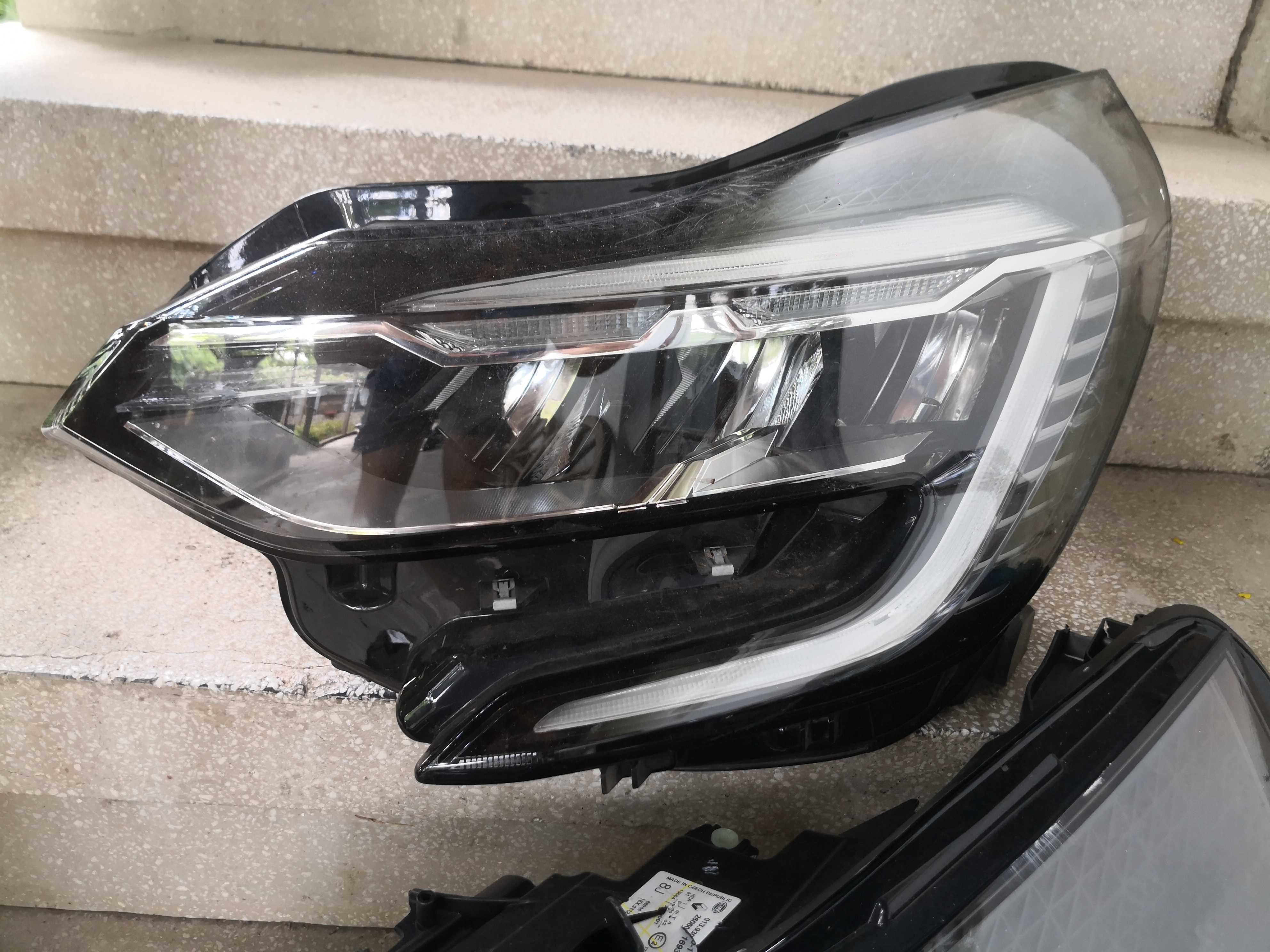 Фар Renault Captur FULL LED ляв/Фар Рено Каптюр LED Оригинален