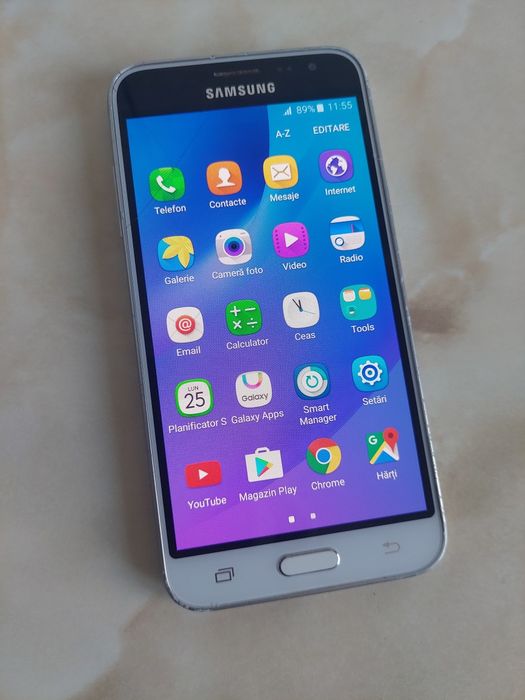 Vând Samsung Galaxy J3 2016 White (alb perlat) [în stare foarte bună]