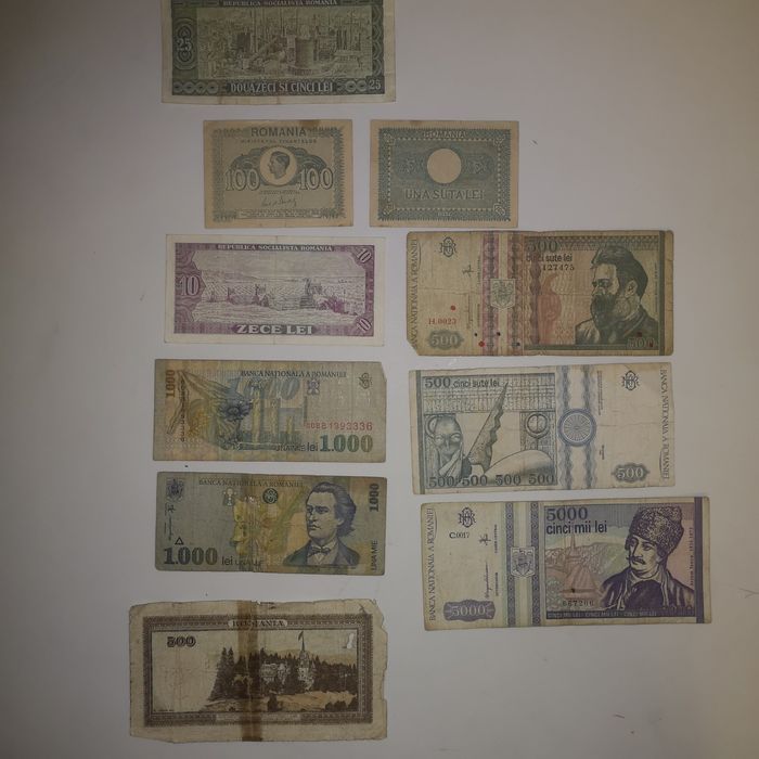 Lot 80 de bacnote din toata lumea inclusiv cateva Romanesti