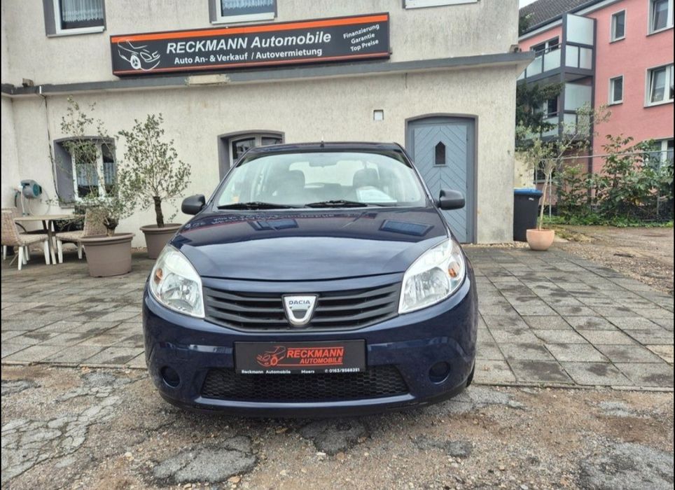 Dacia Sandero Laureate Model 2011 Motor 1,2 Benzină Mpi Clasic Climă