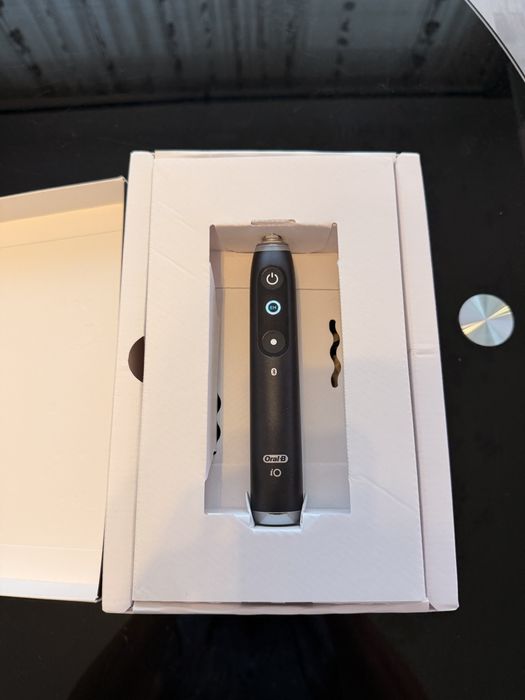 Periuta de dinti Oral-B iO9 cu garantie