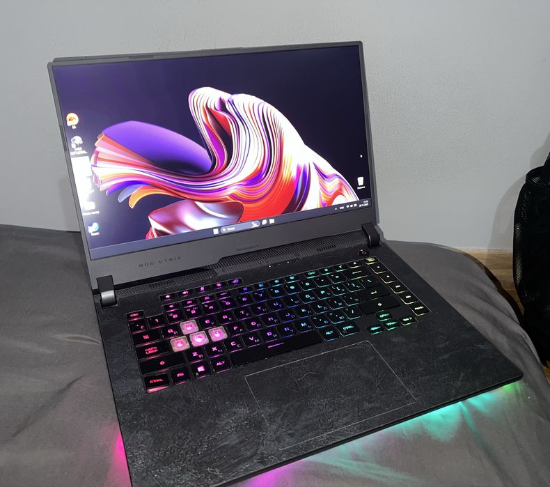 Asus rog strix g513qr