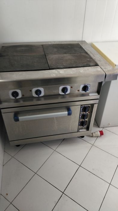 Плита ресторанная 4 конфорки электрическая Mareno (Италия) бу