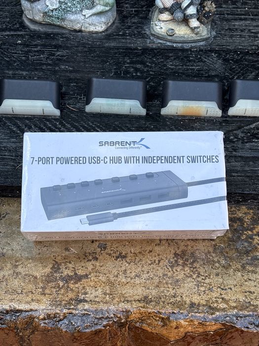 Sabrent 7-port powered usb-c hub with independent switches hb-3a4c