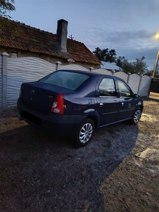 Vând Logan 1.4 în stare buna