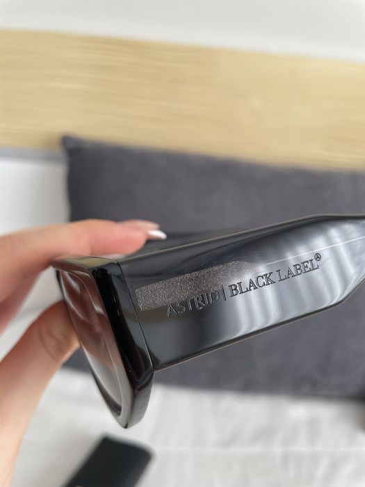 Слънчеви очила Astrid