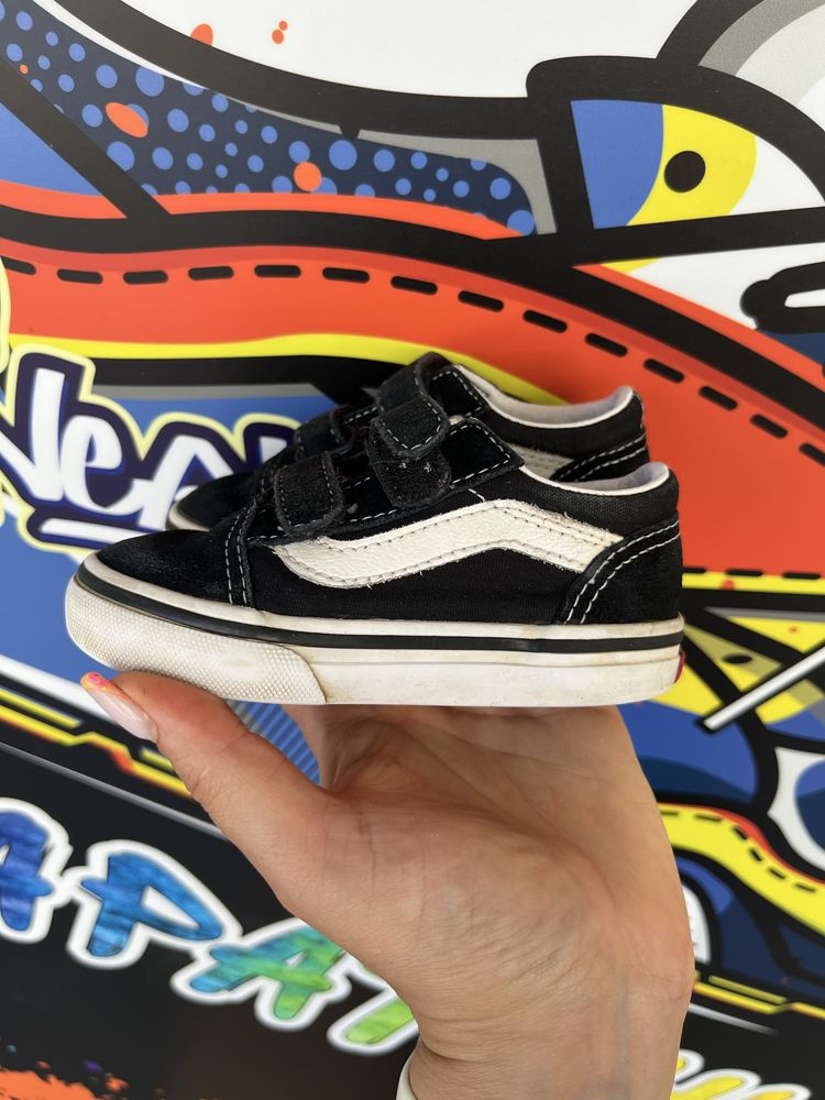 Детски кецки Vans номер 22