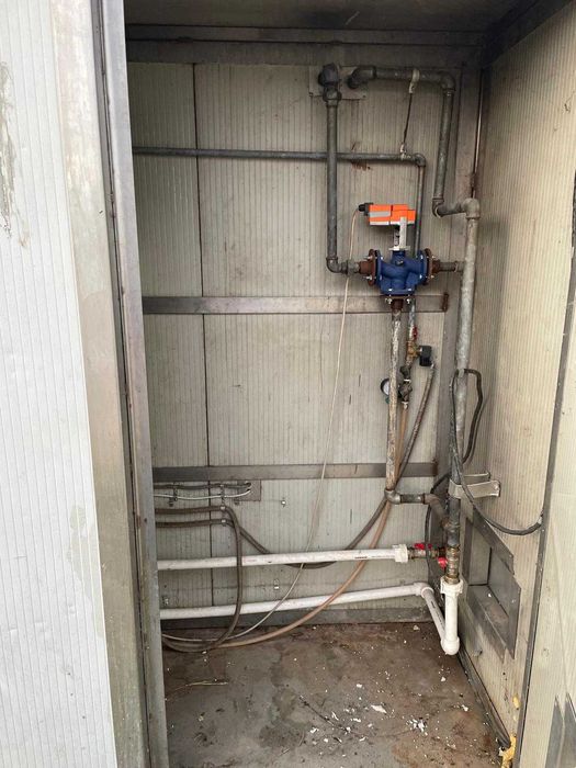 Vand uscator cherestea si masina gaurit multiplu.