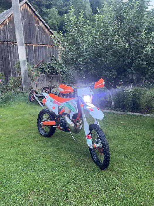 Ktm six days 2021