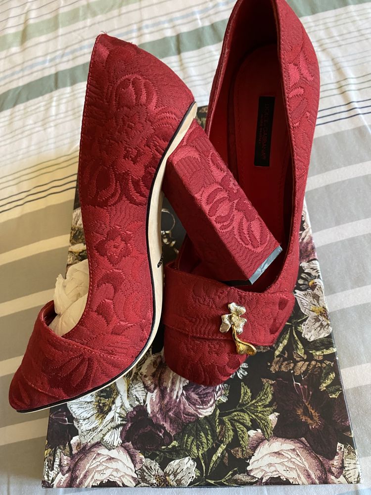 Pantofi deosebiti Dolce&Gabbana nr 38