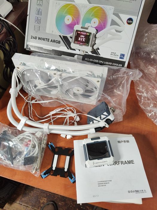 Oferta! Cooler cu display alb 240 mm argb,multisock,la cutie,am5,1700.