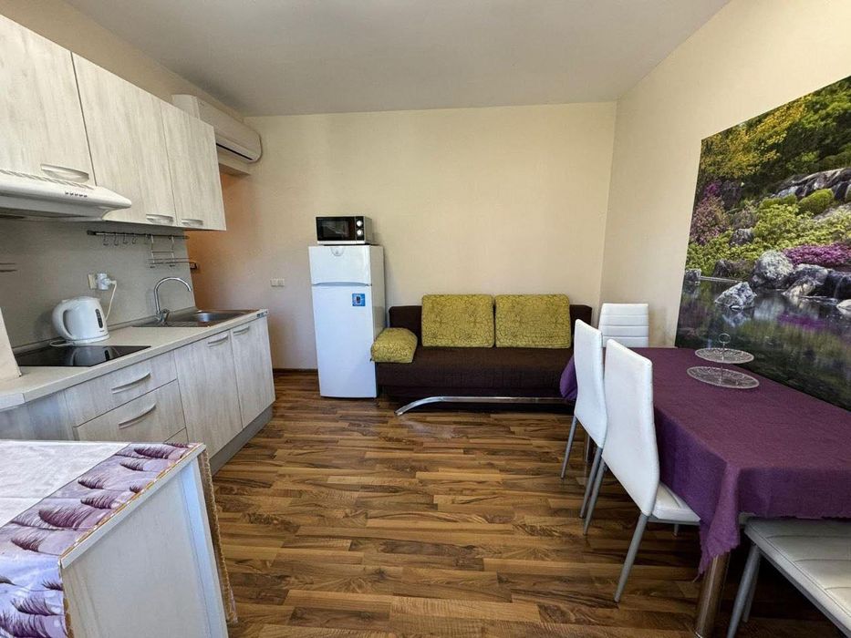 Дава се под наем Двустаен апартамент в Варна, Център - 65 кв.м за 700 € - Снимка #1