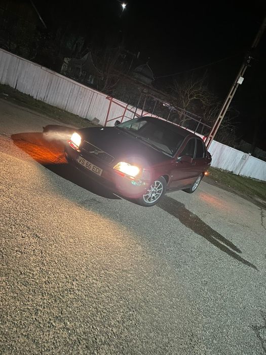 Volvo S40 2003, 1.9 Diesel.