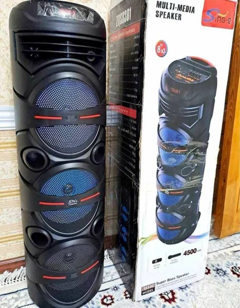 Колонка с микрофоном , пульт и зарядка