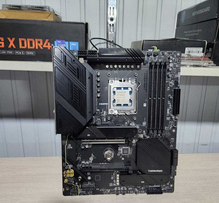 MAG B650 Tomahawk WIFI + R5 9600X BOX