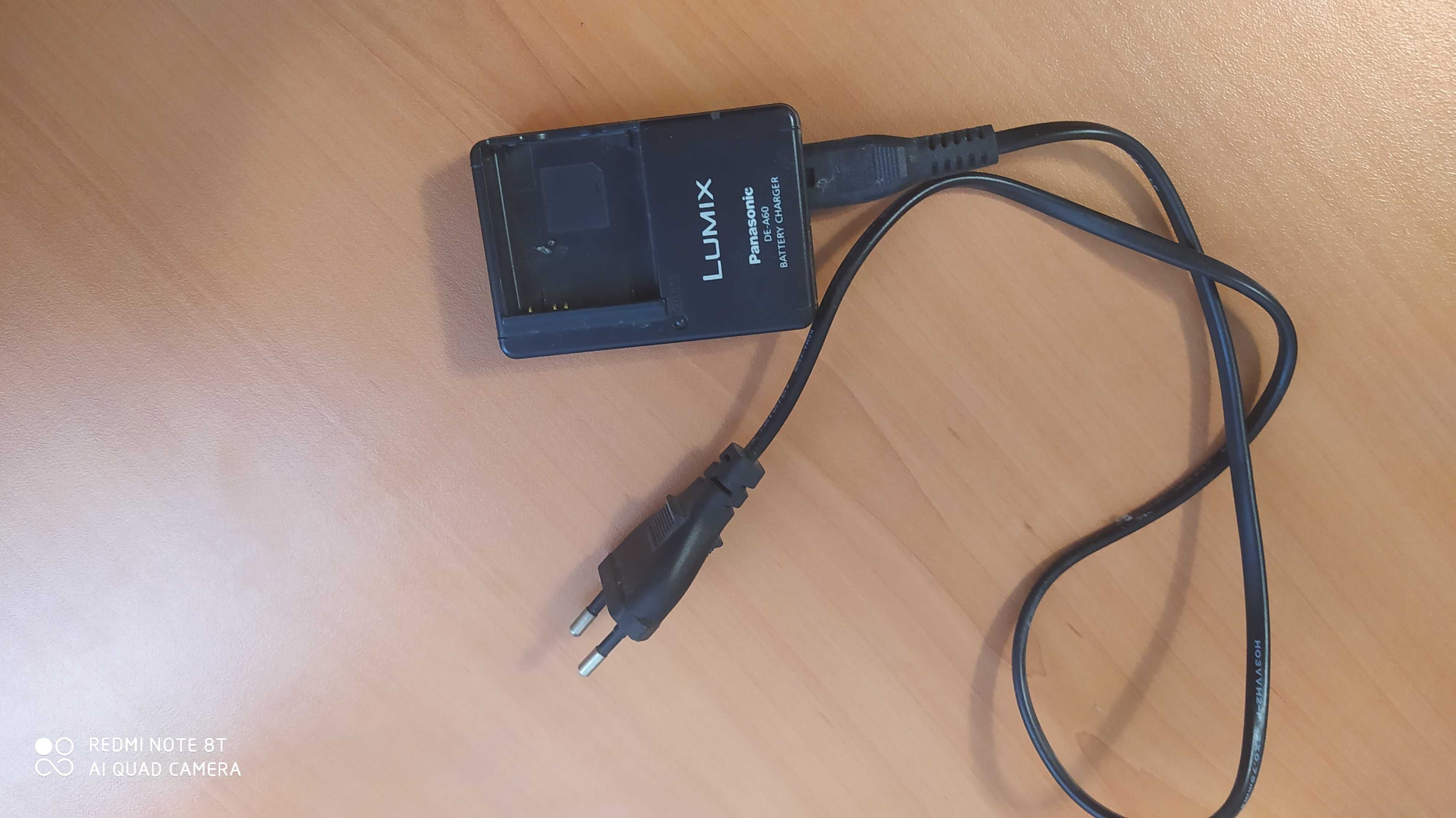 Зарядно устройство Panasonic DE-A60