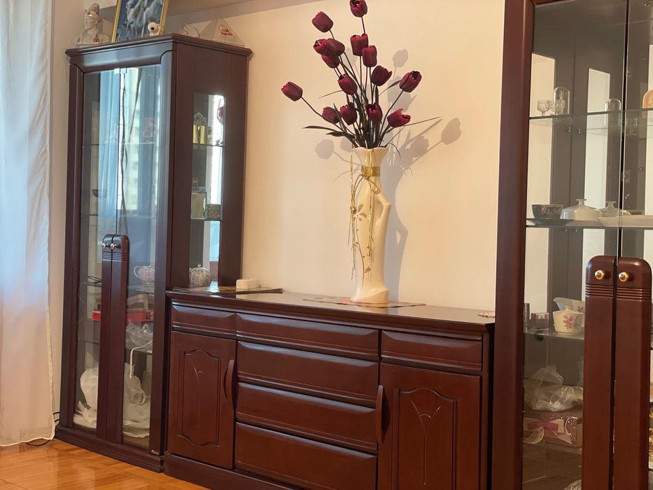 Комод горка в гостиную