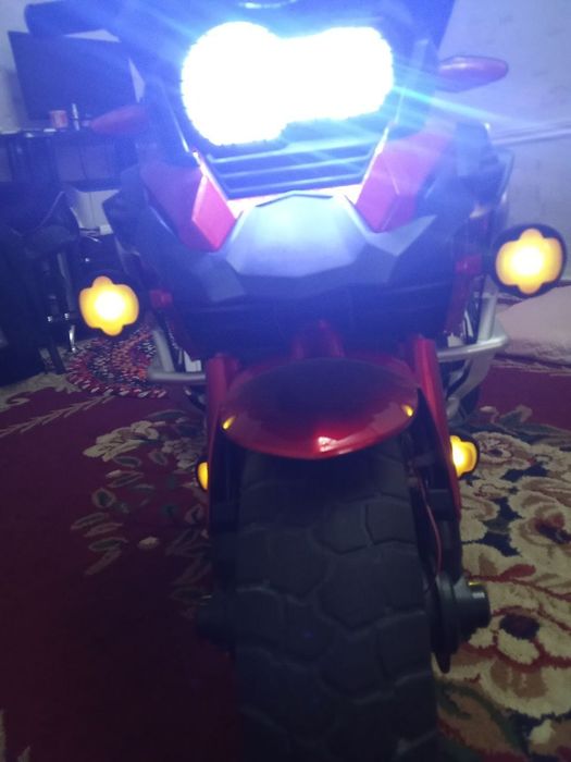 Детская мотоцикл сотилади холати янги срочнига