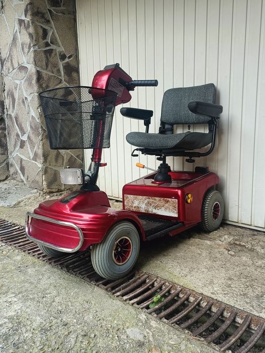 Carucior scuter carut scaun tricicleta handicap electric dizabilitati
