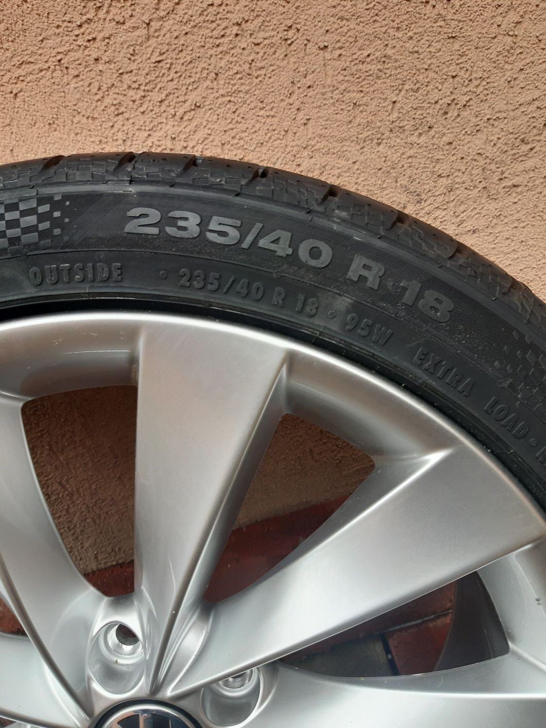 NOU Nefolosita JANTA originală VW 235/40R18 CONTINENTAL 5x112