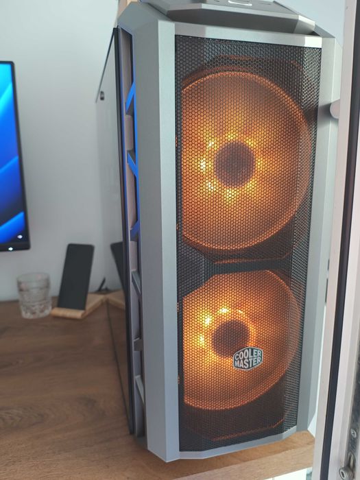 Gaming i7-14700 + RTX 4070 Super SSD 2TB 32GB DDR5 Z690. Impecabil!