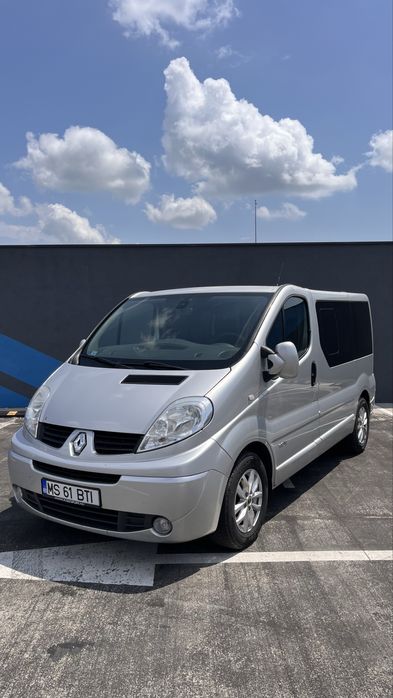 Renault Trafic passenger 8