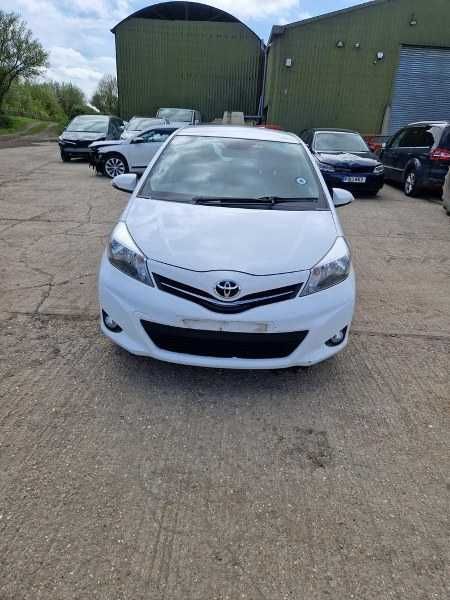 Dezmembrari piese Toyota Yaris 1.3 Benzina 2014