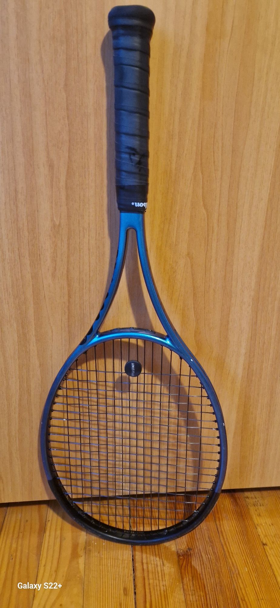 Wilson ultra  v4 pro 305 gr.
