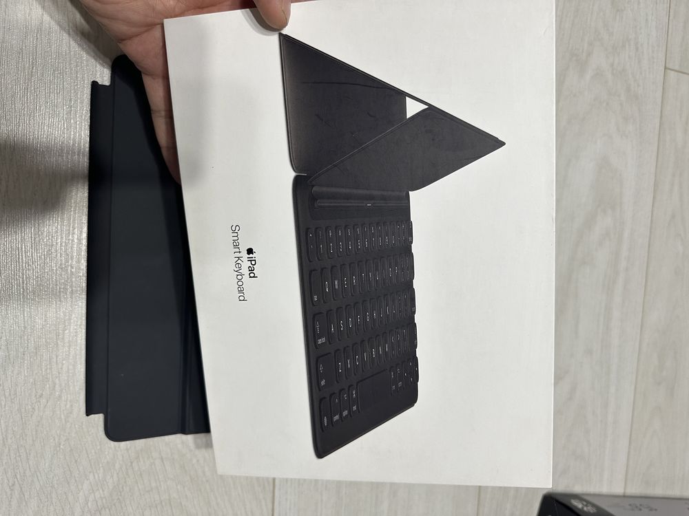 Клавиатура iPad