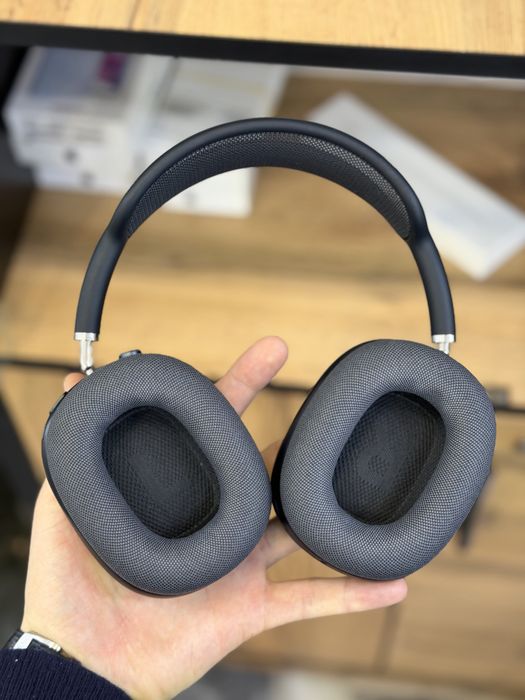 Air pods max 2 как новый