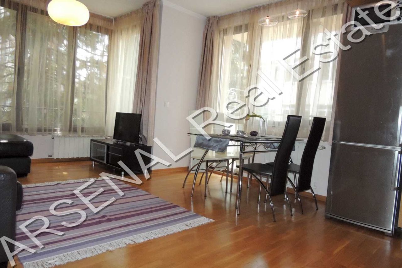Дава се под наем Тристаен апартамент в София, Изток - 103 кв.м за 1000 € - Снимка #1