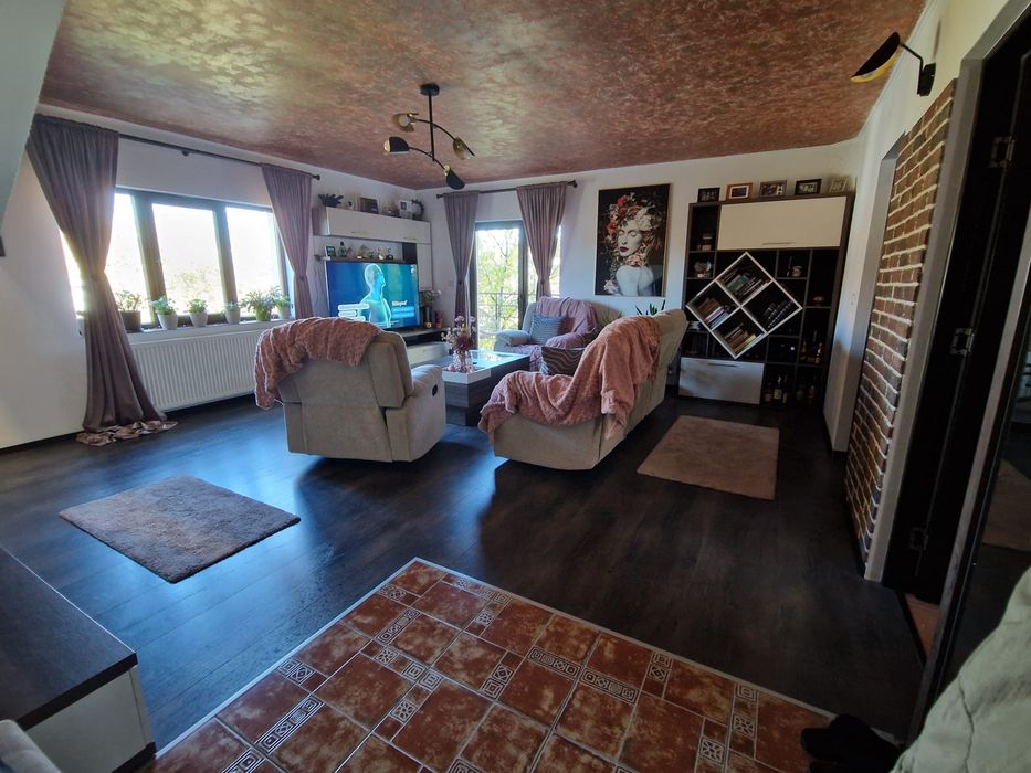 PENTHOUSE spațios 115 mp + terasă/balcon + loc parcare