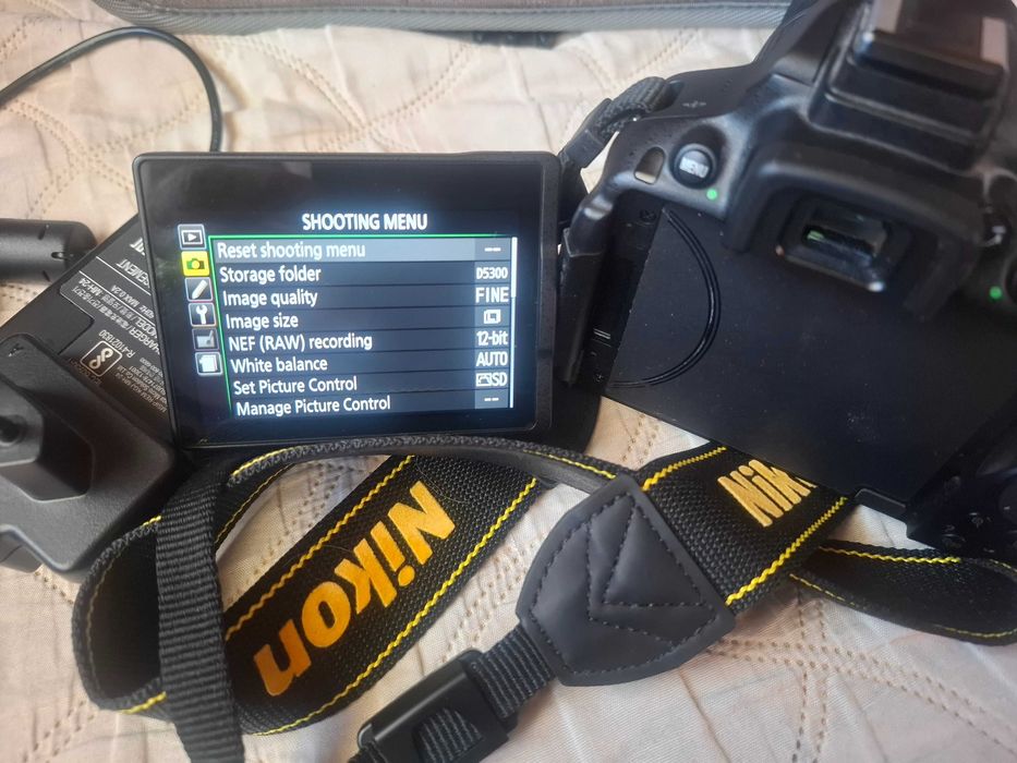 Фотоапарат Nikon D5300