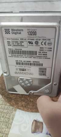 Hard disk Western Digital Caviar 13200, IDE, 3.2GB, pentru piese